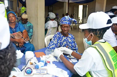 Inaolaji Foundation reaches out to Ogun community on healthcare - ITREALMS