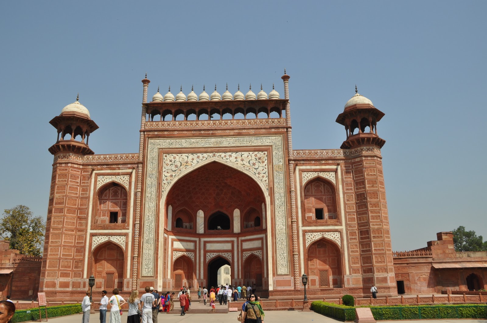 On the road to somewhere: The Taj Mahal and Agra Fort...m