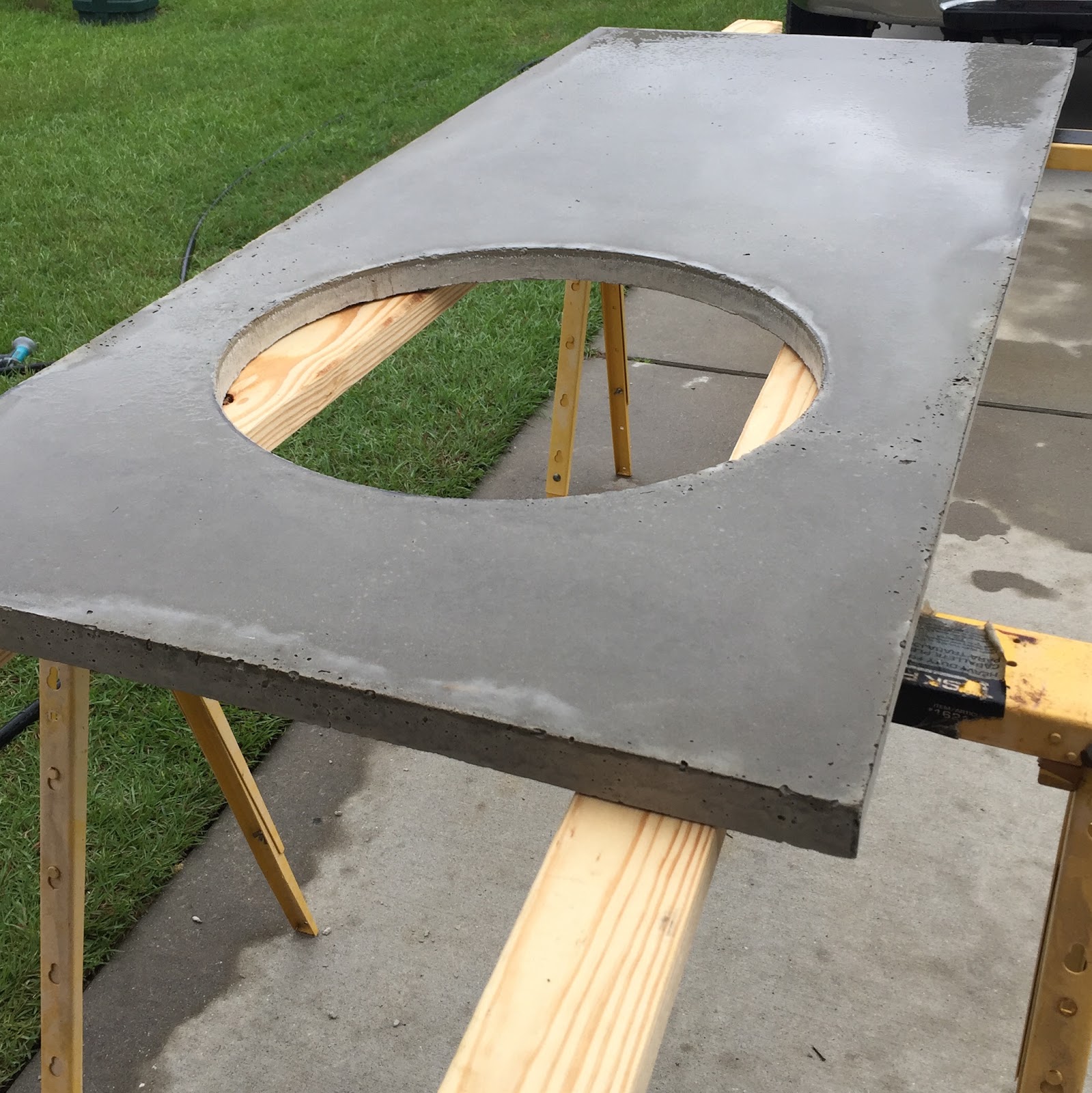 The Lowcountry Lady: Big Green Egg: Concrete Top Table Plans