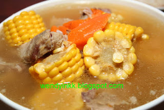 Just pick out everything to a boil together with simmer for  Love to Bake Corn together with Carrot Soup 玉米红萝卜汤