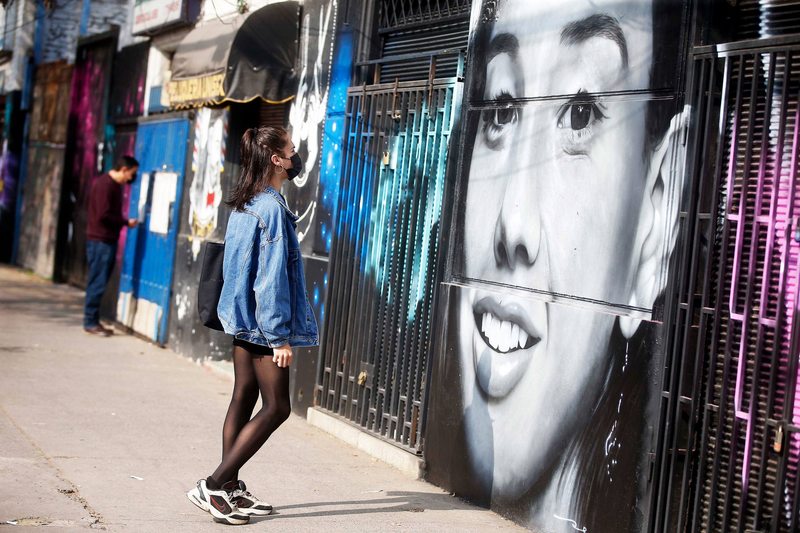 Christiane Endler brilla en mural de mujeres en Carrascal