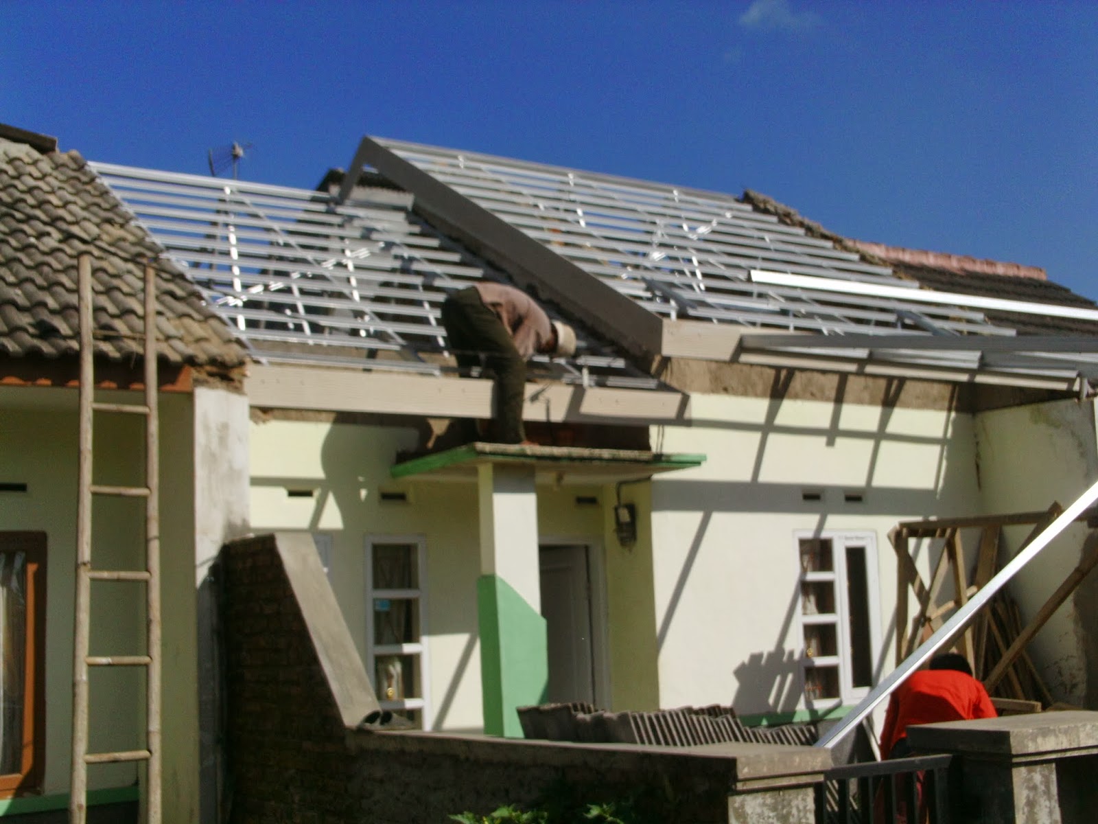 Babagi Pangalaman Renovasi Atap Rumah Type 36 Bersubsidi