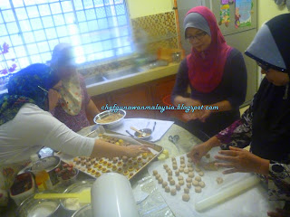 Chef Obie Kelas Masakan 1001 Info & Resepi: Kelas Biskut 