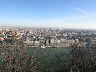 DIY costura: El gorro y la bufanda que me abrigaron en Budapest-Vistas desde el Monte Gellert 1