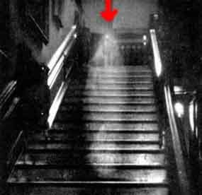 Foto Penampakan Hantu