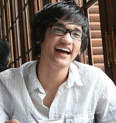 Koleksi foto terbaru Afgan Syah Reza download wllpaper afgan gratis. Daftar lagu album terbaru Afgan lirik panah asmara, lirik panah asmara afgan, lirik afgan panah asmara, panah asmara afgan lirik, panah asmara lirik