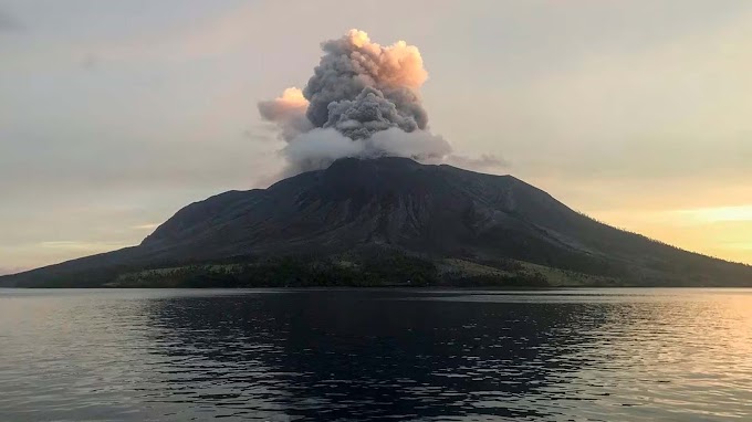 Predicciones del oráculo/ Volcán Ruang, Así se ve la enorme erupción que despierta temores de un tsunami en Indonesia e inundaciones en Dubai