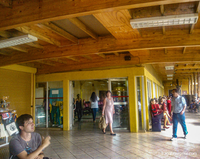 Área de embarque do Aeroporto de Mataveri, Ilha de Páscoa