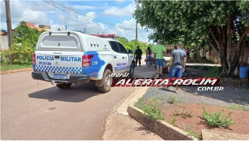 Rolim de Moura: Motociclista sofre fratura exposta na perna após avançar via preferencial e ser atingido por carro que tinha adolescente na direção