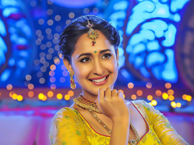 Pragya Jaiswal hot image gallery 