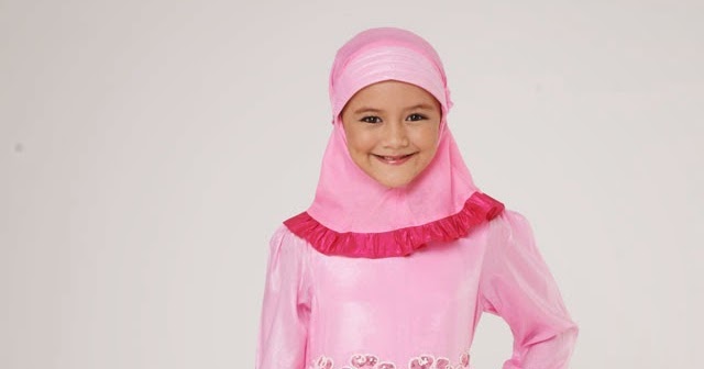  Model  Busana Fashion  Show  Baju  Muslim Anak  Perempuan  