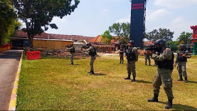Persiapan Pengamanan PON XX di Papua, Satbrimob Polda Banten Laksanakan Latihan