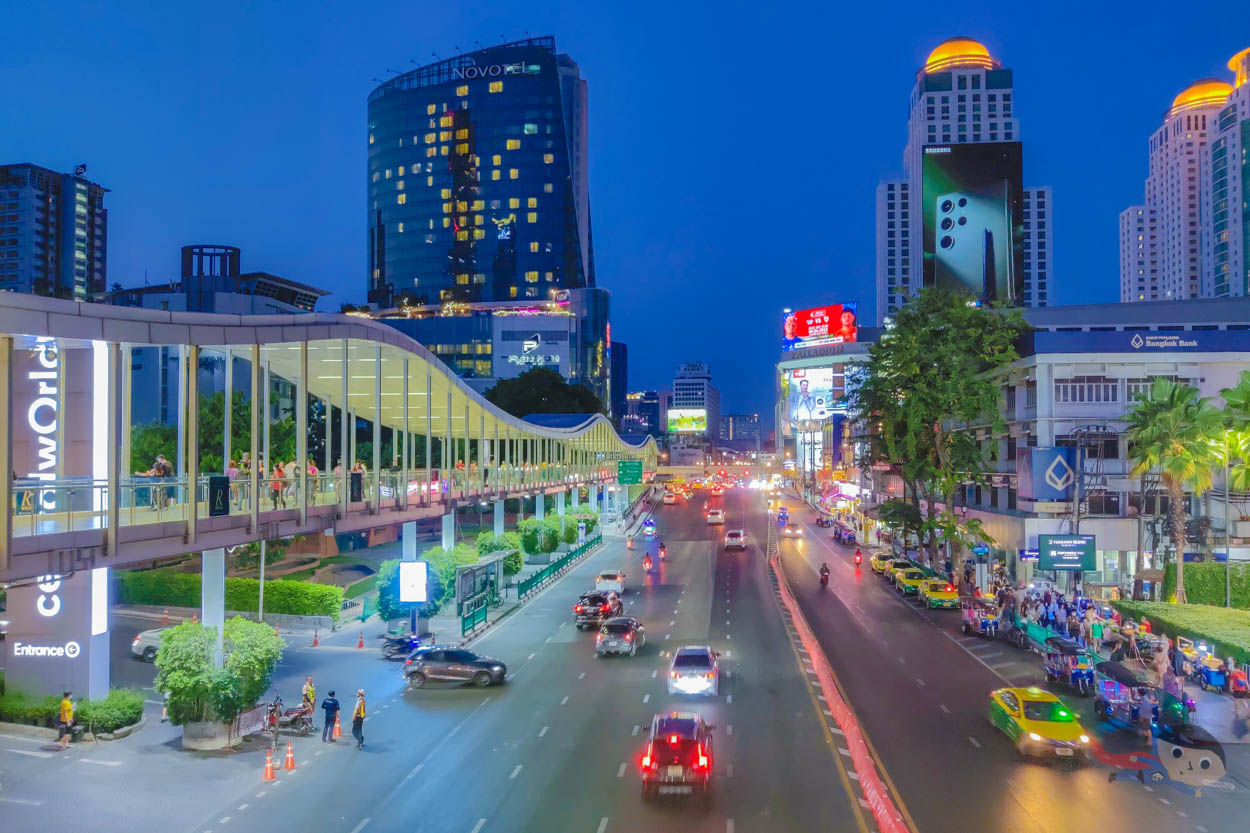 R-Walk Leading to The Platinum Mall, Bangkok, Thailand