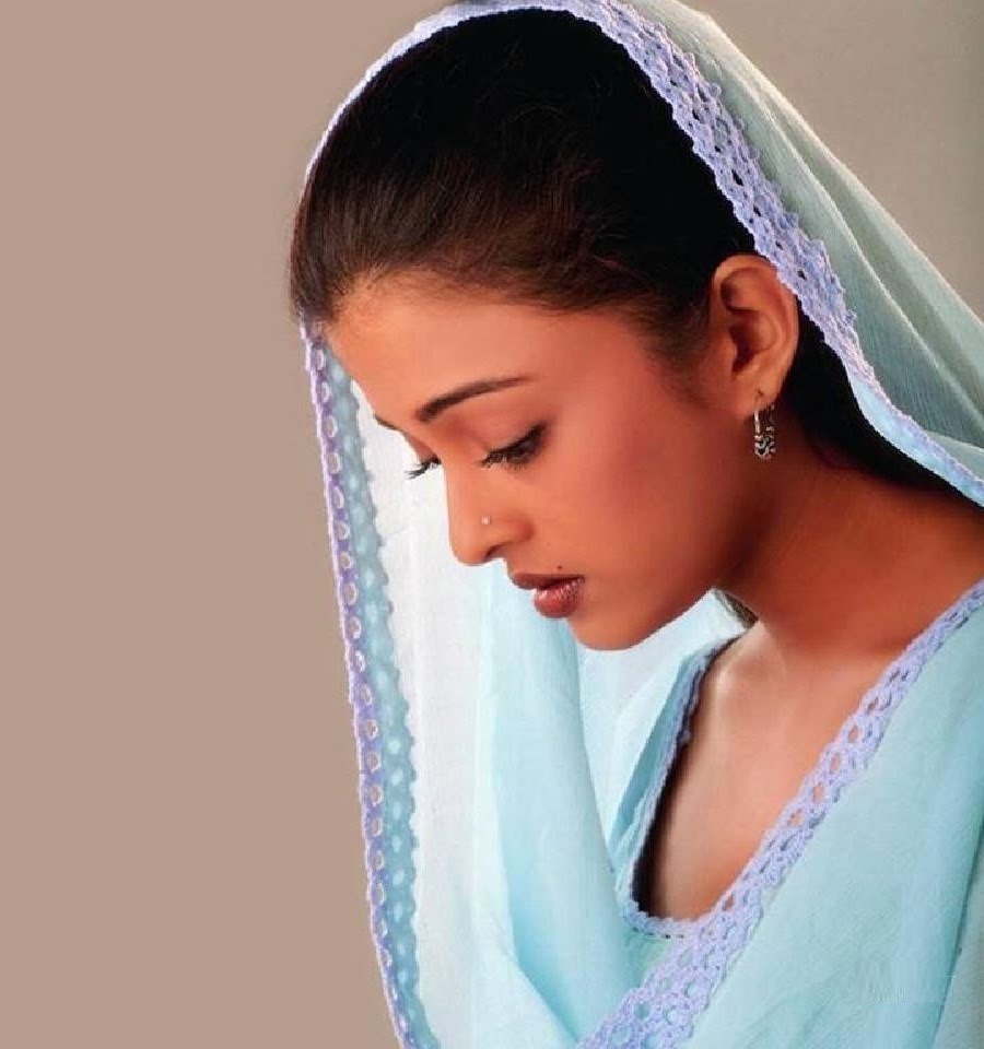 Aishwarya Rai Hot 1999