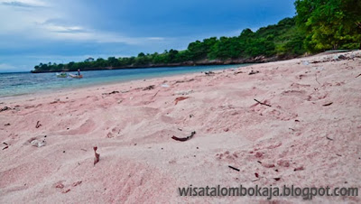 Pantai tangsi lombok, wisata pantai di lombok, wisata lombok, tempat wisata di pulau lombok