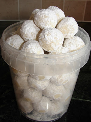 Kuih Momo (Kuih Makmur)