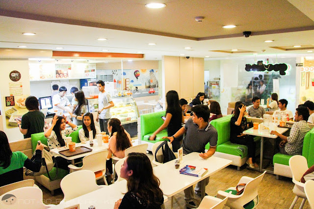 Goodles Interior in University Mall, Taft