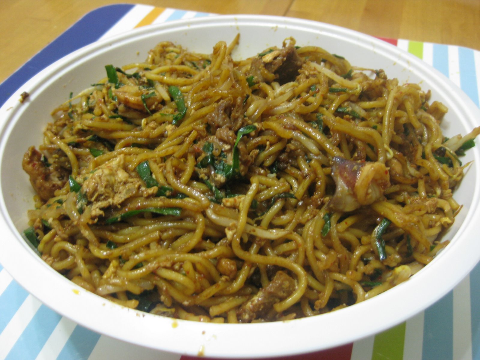 RESEPI NENNIE KHUZAIFAH: Mee goreng & bihun goreng