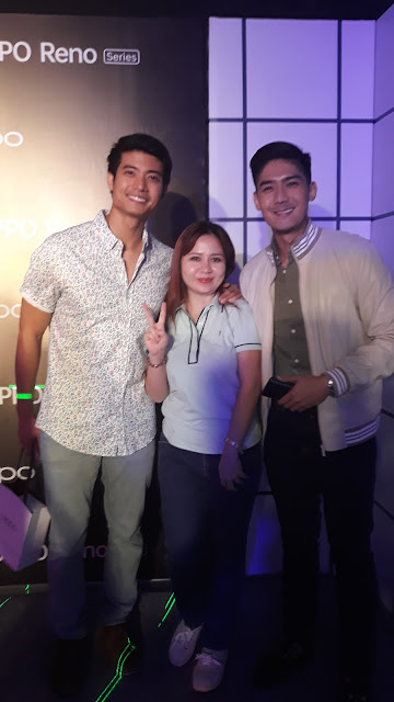 blogger with  actor Mikael Daez and host Robi Domingo.