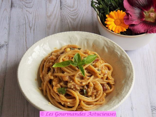 Spaghettis à l'ail éléphant (Vegan)