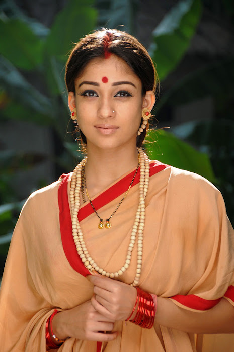 nayanatara from sri rama rajyam, nayanatara in sitha getup