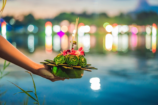 about loi krathong day, about loi krathong day, about yi peng day, beliefs about yi peng day