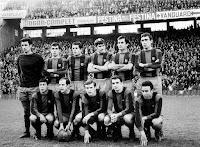 C. F. BARCELONA - Barcelona, España - Temporada 1968-69 - Sadurní, Franch, Olivella, Eladio, Torres y Zabalza; Juanito, Pereda, Zaldúa, Fusté y Rifé. VALENCIA C. F. 0 F. C. BARCELONA 0. 29/12/1968. Campeonato de Liga de 1ª División, jornada 15. Valencia, estadio de Mestalla