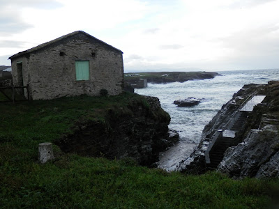 Spain, Cathedrals Beach   by E.V.Pita (2015)  http://evpita.blogspot.com/2015/11/spain-cathedrals-beach-playa-de-las.html   Playa de las Catedrales (Ribadeo)  por E.V.Pita (2015)   Praia das Catedrais (Ribadeo)