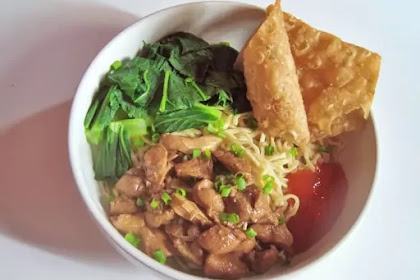 Mie Ayam Gerobak Biru
