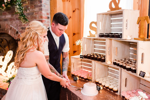 Thousand Acre Farm Wedding | Photos by Heather Ryan Photography