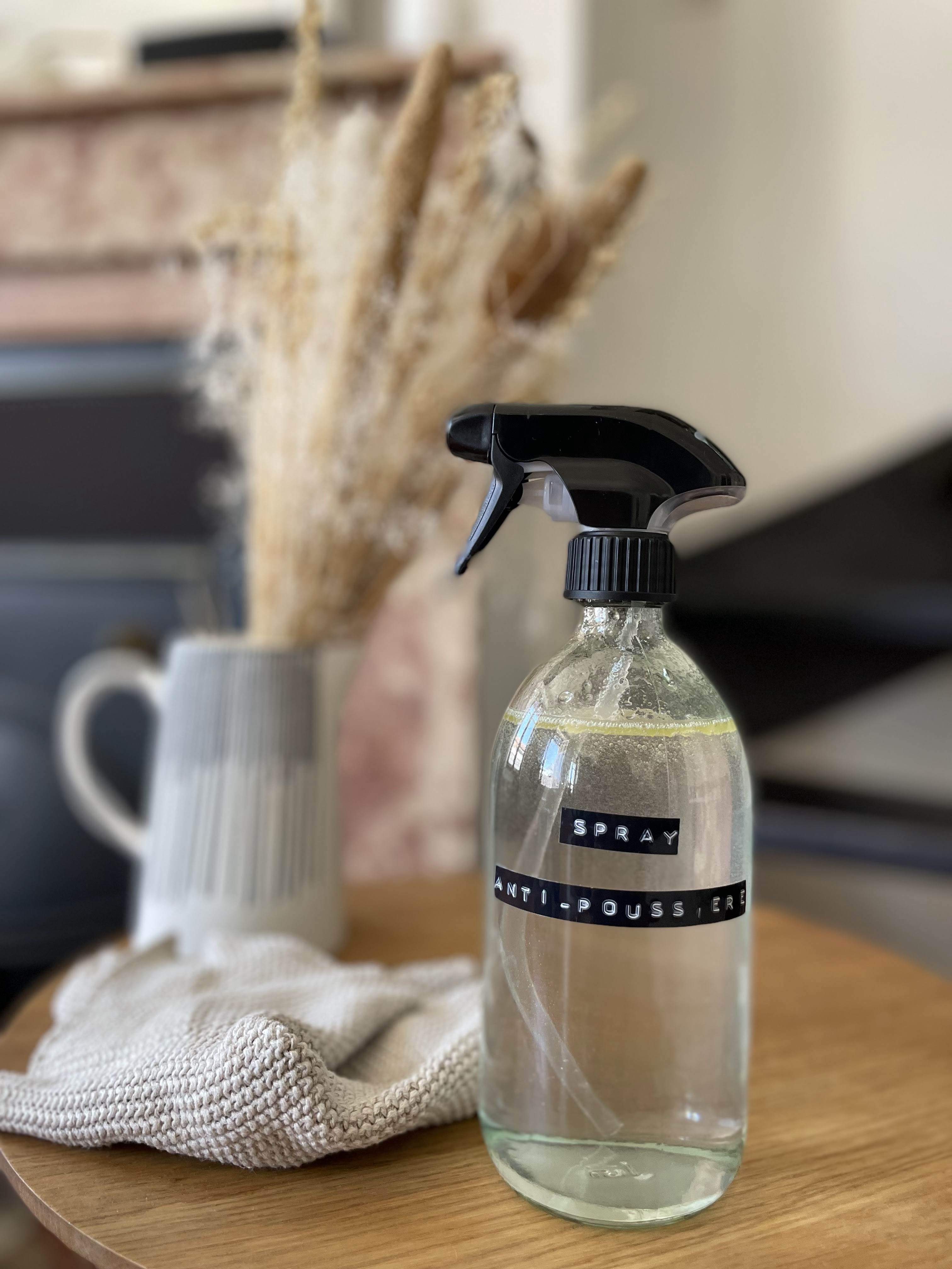 DIY - le spray anti-poussière - Le bazar d'Alison - Blog Lifestyle
