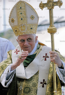 Pope Benedict XVI vestments