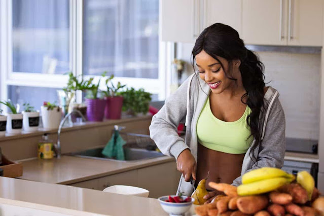 Woman eat healthy foods