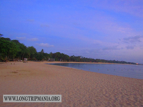 Pesona Matahari Terbit Di Pantai Nusa Dua Bali