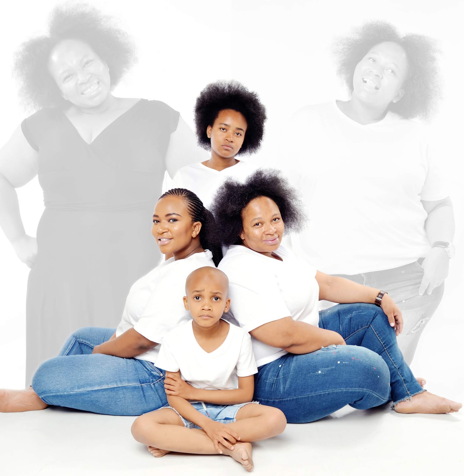 Family Photo  Shoot  at Soweto Studio  for R1000 Soweto 
