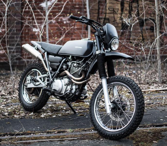 Voromv Moto Yamaha Xt 600 E Scrambler Por Berham Customs Gran Trabajo Maxima Discrecion