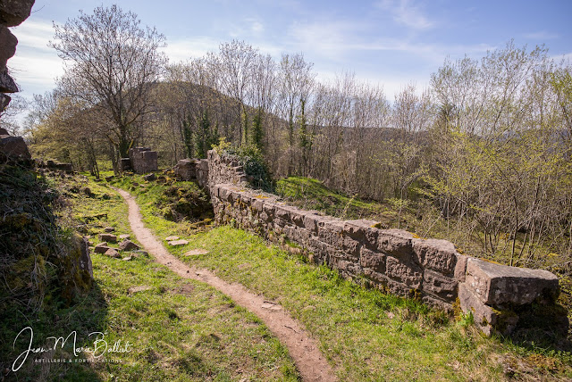 Frankenbourg. Accès au haut château [2018]