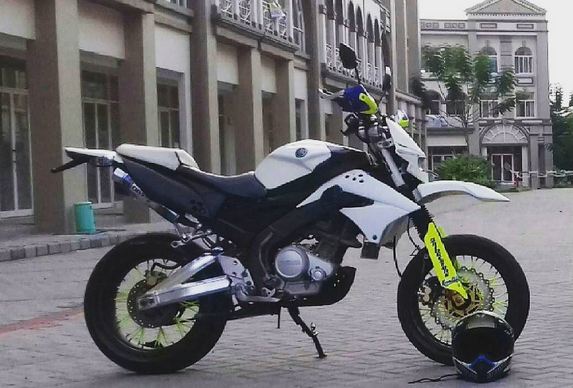 Info Terbaru Modifikasi Motor Vixion: Vixion Supermoto 