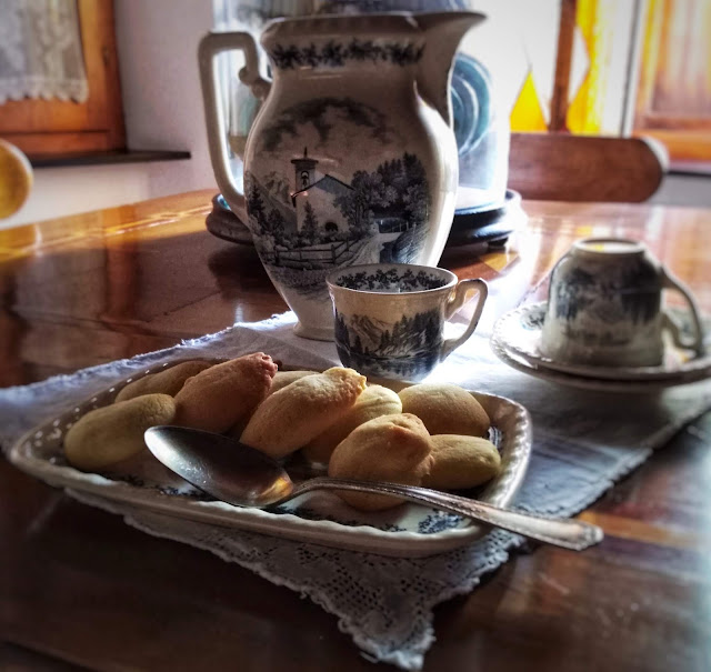 Biscotti di  frolla montata