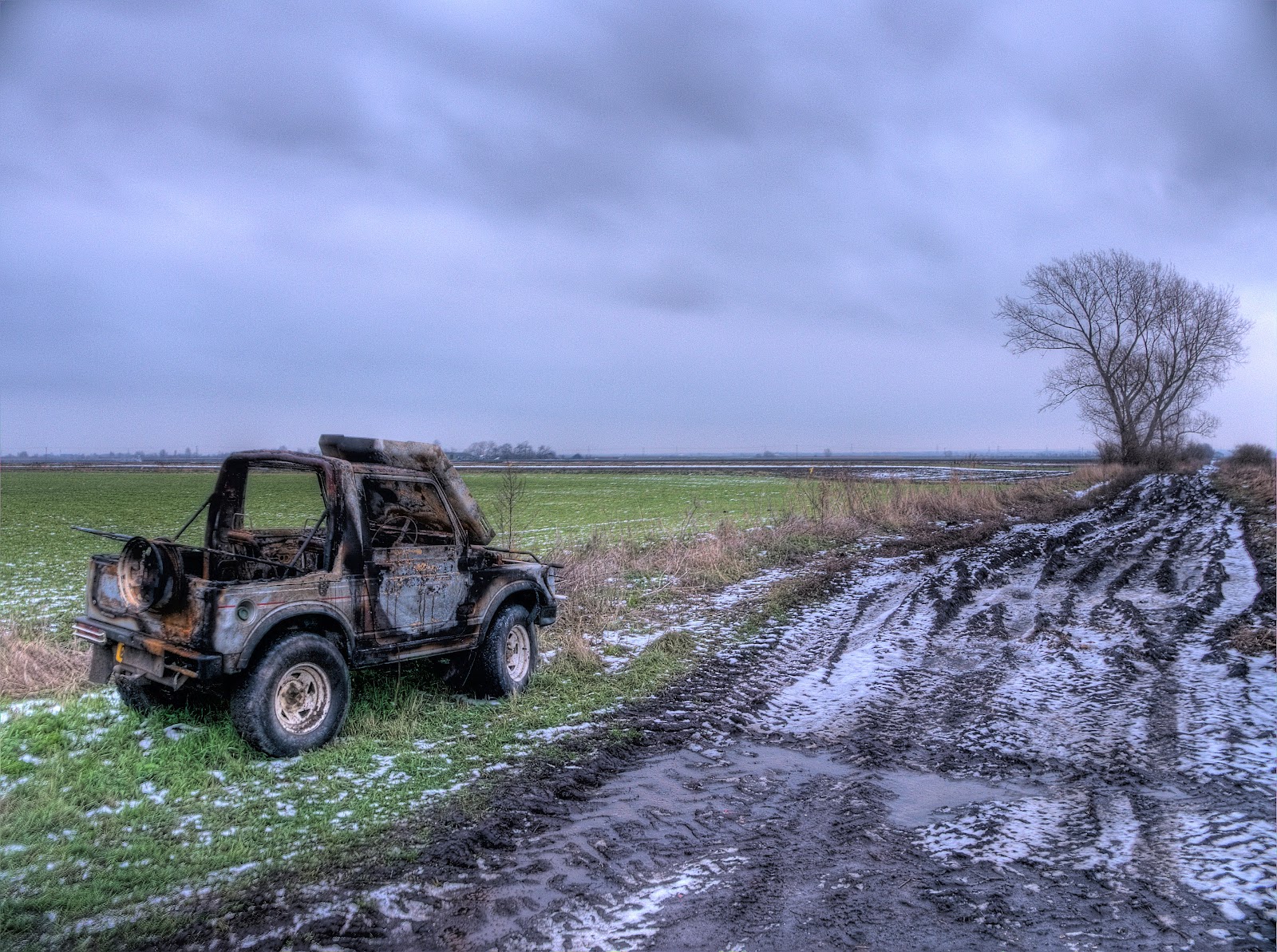P1030397_398_399_400_401_402_403_tonemapped.jpg