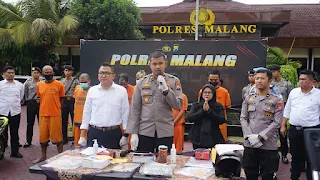 Polsek Simokerto
