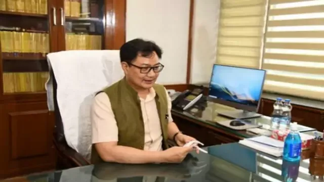 kiren-rijiju-takes-charge-as-minister-of-law-justice-daily-current-affairs-dose