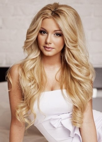 Length: 22 Inches Hair Material: Human Hair Hair Texture: Curly  Cap Construction: Lace Front Cap Density: 120%