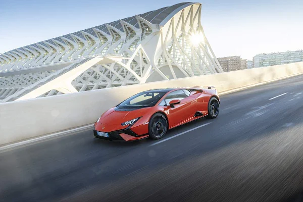 Lamborghini tem os melhor resultado semestral da história