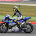 Valentino Rossi acaricia la victoria en apoteósica carrera en Montmeló
