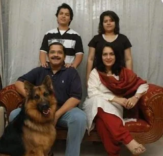 Shikha Talsania Family Husband Son Daughter Father Mother Marriage Photos Biography Profile.