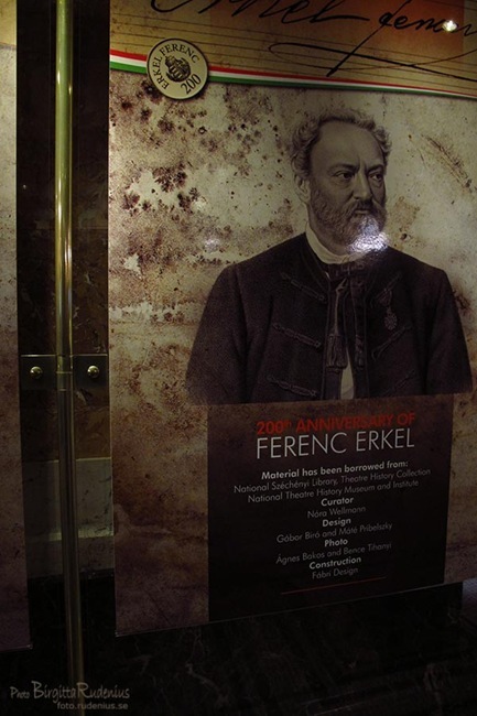 opera_20110907_bankban