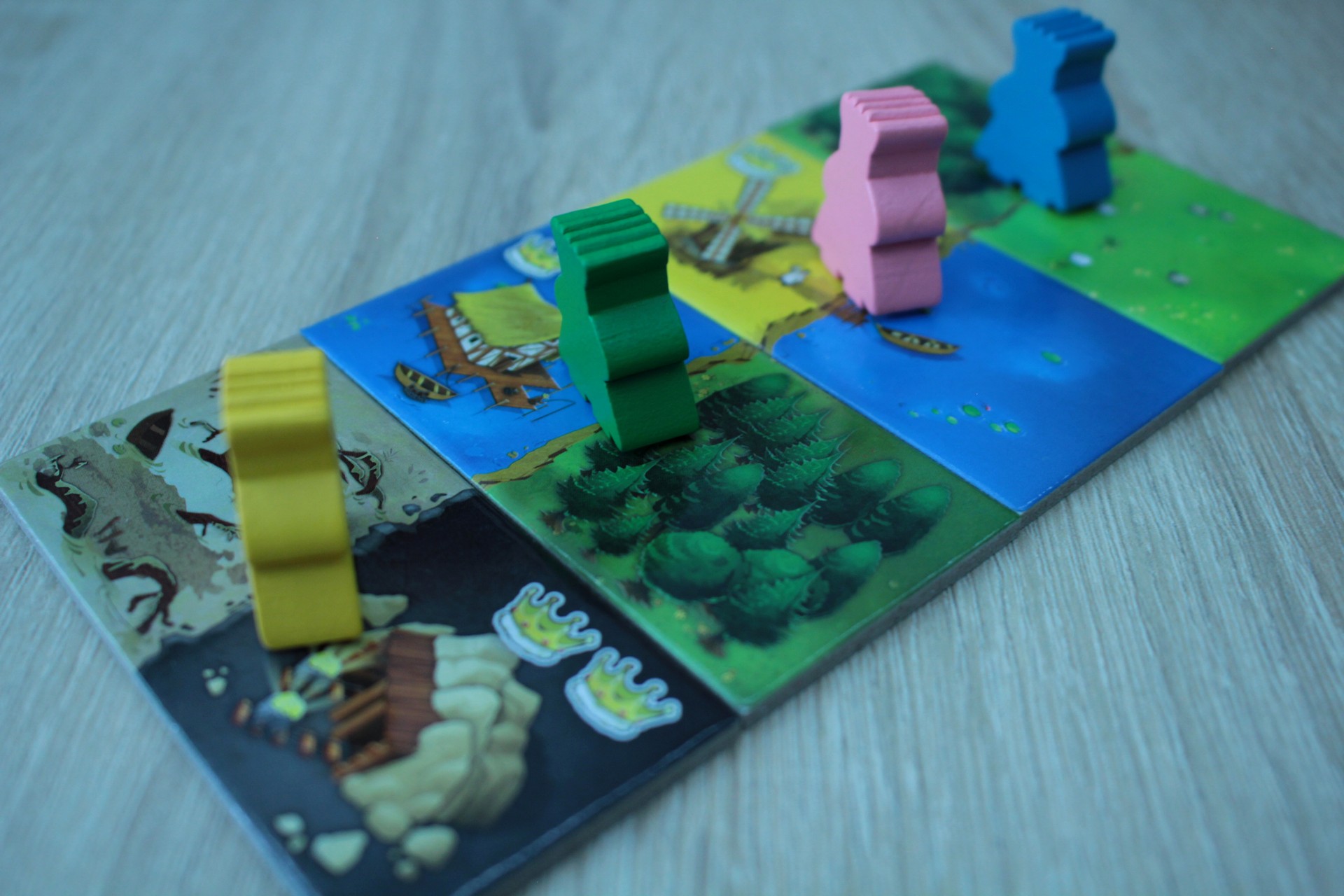 Kingdomino - recenzja gry kafelkowej na bazie domino