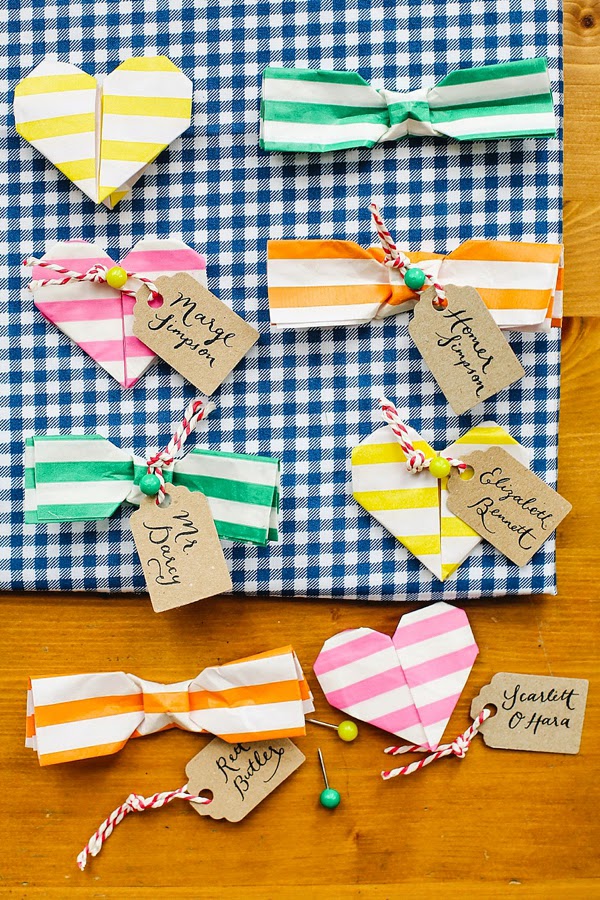http://www.lovemydress.net/blog/2013/02/how-to-make-an-origami-matchmaker-wedding-favour-by-berinmade.html