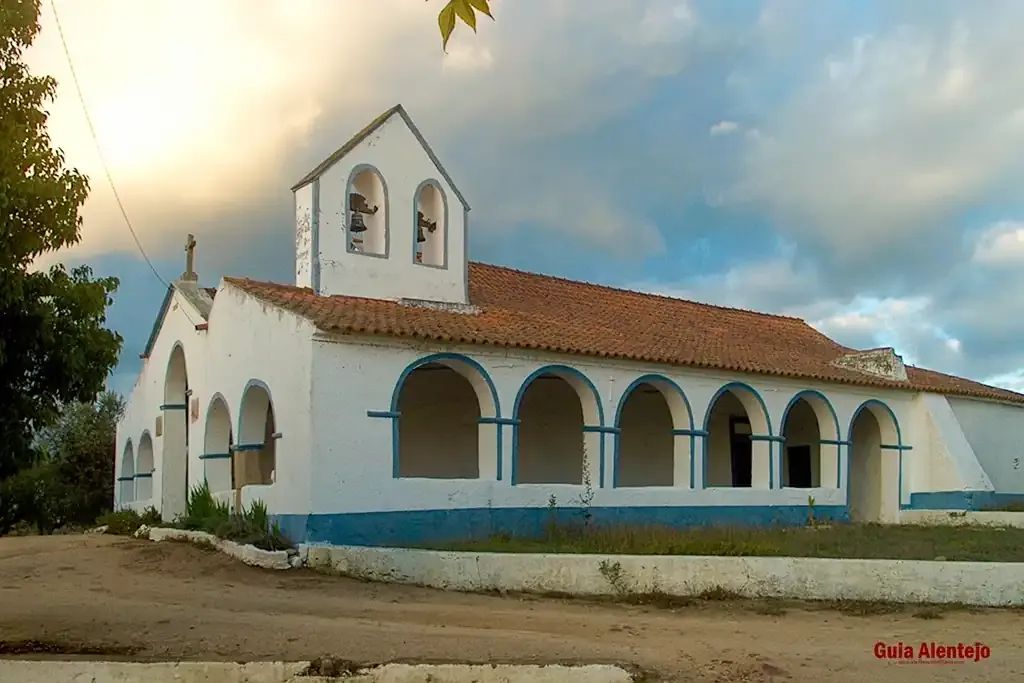 Igreja-de-Nossa-Senhora-de-Entre-Águas-benavila-com-o-guia-alentejo